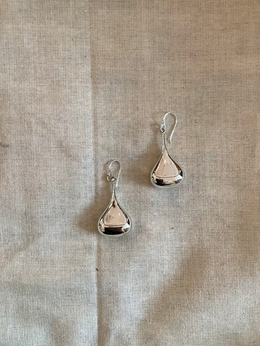 Pear Drop Dangle 3.3cm