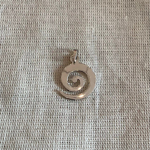 Small Flat Swirl Pendant