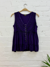 Iciar Button Vest Top