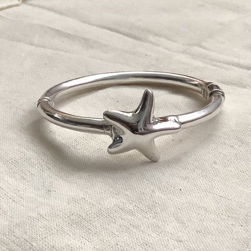 Starfish Silver Bangle