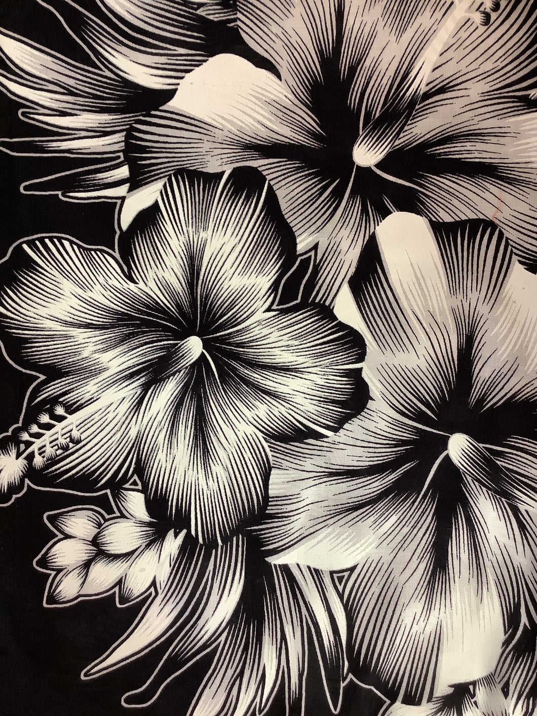 Black & White Hibiscus Sarong