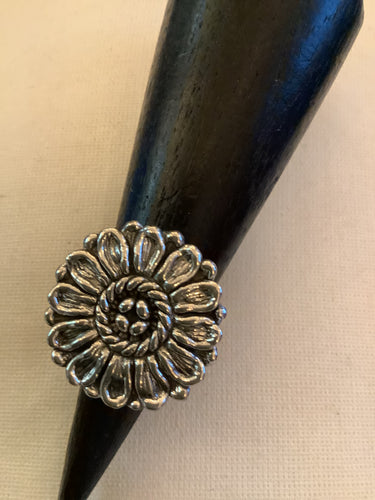 Daisy Ring