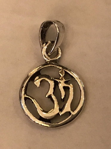 Pendant - Om (small circle)